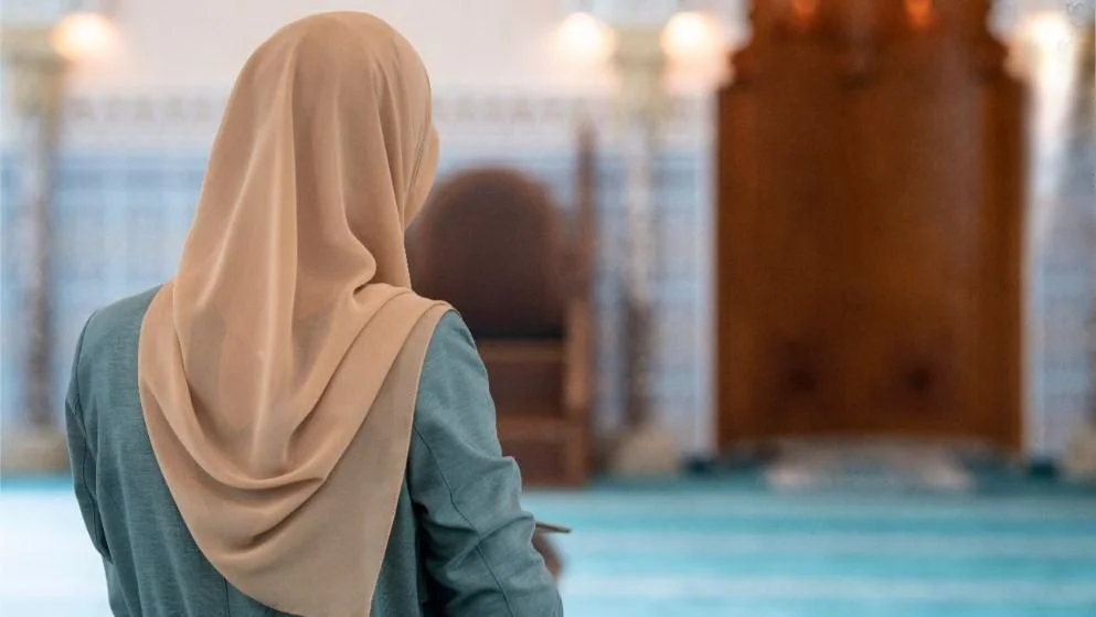 Can a wife divorce her husband in Islam?