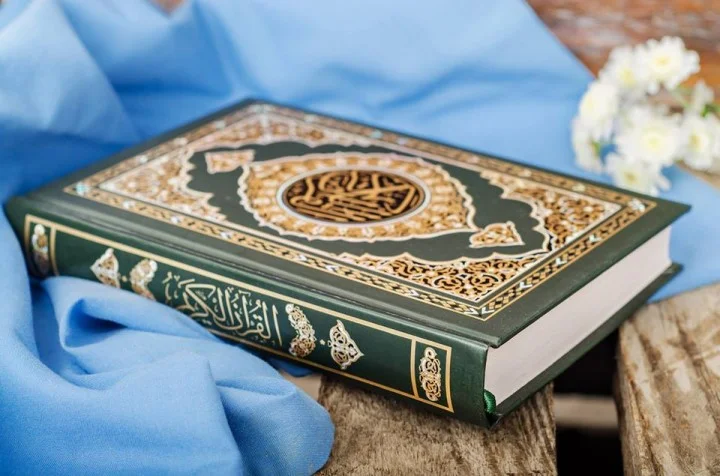 How long does it take to read the quran?