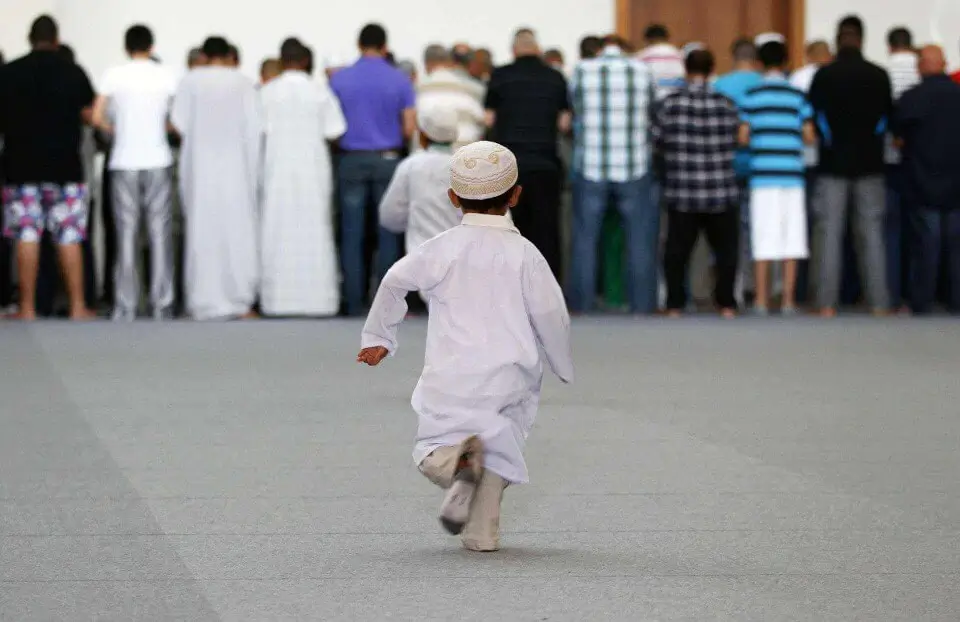How to pray in Islam for kids