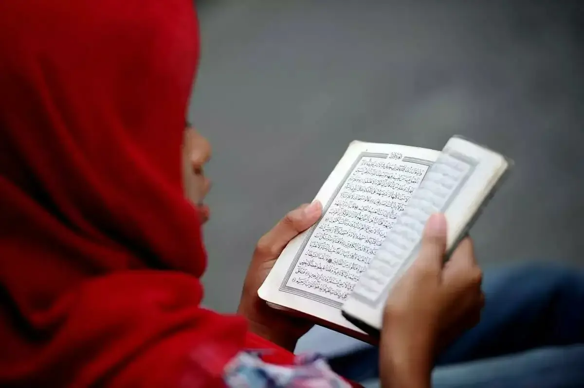 What does Quran say about women’s modesty